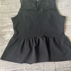 AUW Black Sleeveless Lace Blouse